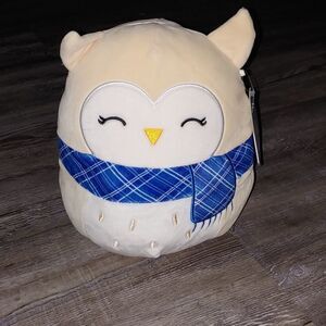 Squishmallows  Vee the Owl  blue scarf 8 Inch